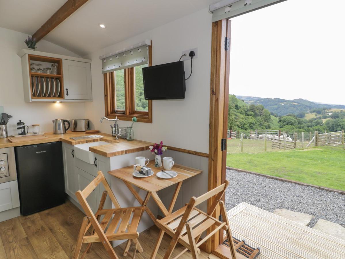 Tan Y Castell Shepherds Hut Llangollen Eksteriør bilde